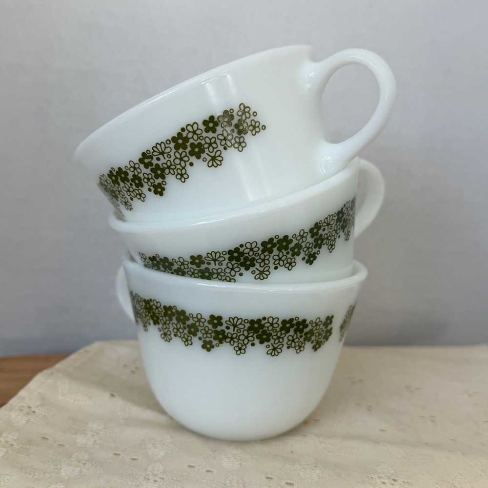 Pyrex Crazy Daisy Spring Blossom‎ Green Milk Glass Coffee Mugs Set of 3 Vintage